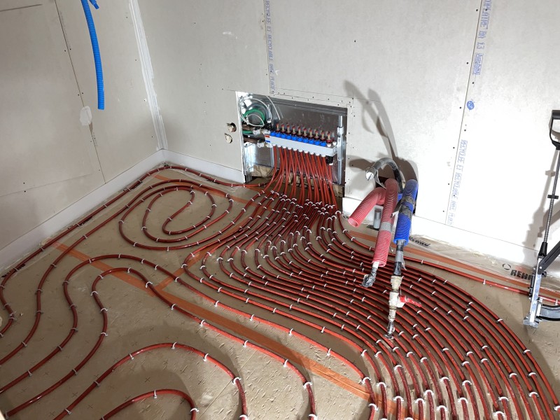 Pose d'un plancher chauffant rafraîchissant à villieu-loyes-mollon