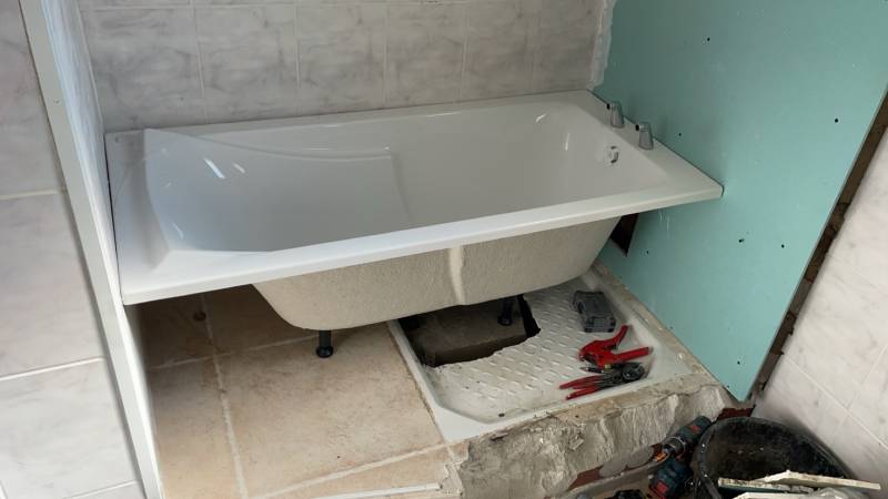 Remplacement d'une douche par une baignoire sur la commune de saint-vulbas 01150