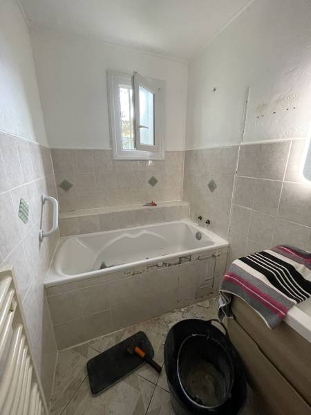 Terry Energie -  Installation et remplacement de climatisation réversible avec groupe extérieur et unité intérieure pour maison avec garantie décennale à Lagnieu proche de Montalieu-Vercieu dans l'Ain