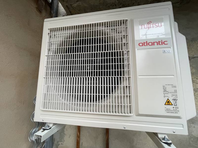 Installation d’un système tri-split Atlantic Takao M2 à Ambérieux-en-Bugey