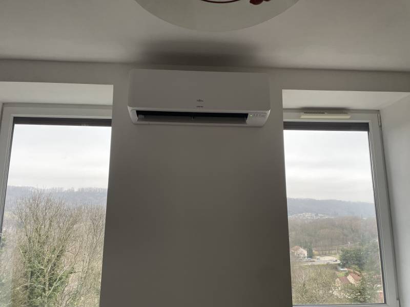 Installation d’un système tri-split Atlantic Takao M2 à Ambérieux-en-Bugey