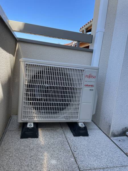 Installation d'une climatisation mono-split Atlantic Takao M2 à La Verpillière (38290)