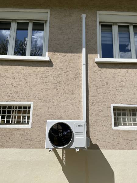 Installation d'une climatisation mono-split Bosch Climate 6000i à Crémieu (38460)