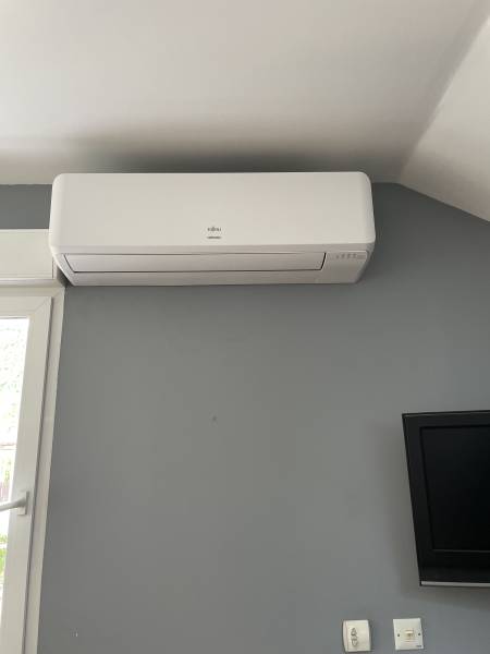 Installation d’un climatiseur mono-split Atlantic Takao M2 à Serrière-de-Briord (01)