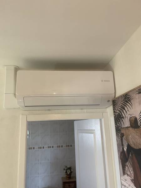 Installation de deux climatisations mono-split BOSCH Climate 6000 à Chavanoz (38230)