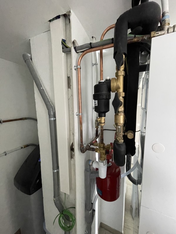 Installation de pompe a chaleur DIMPLEX en remplacement de chaudière fioul Saint sorlin en bugey
